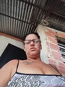 tugordita-hot stripchat live cam model