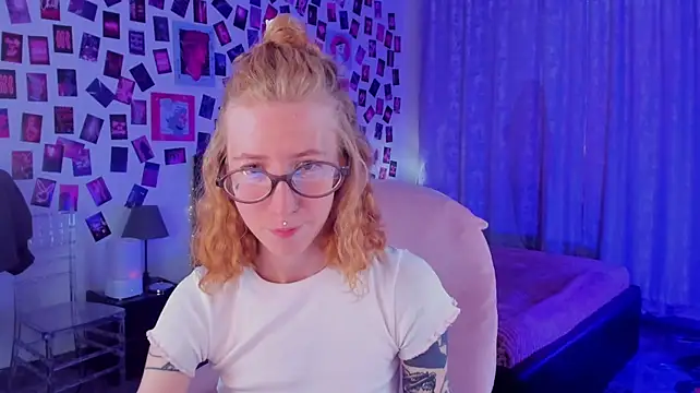 TerriaReed stripchat live cam model