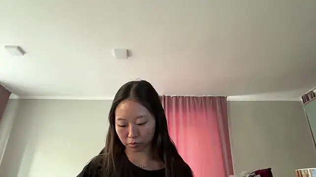 NorahHeelan stripchat live cam model