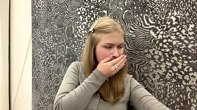 sorrelwood stripchat live cam model