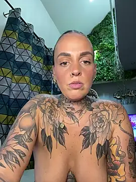 venustattoue stripchat live cam model