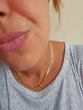 Sexy-girl stripchat live cam model