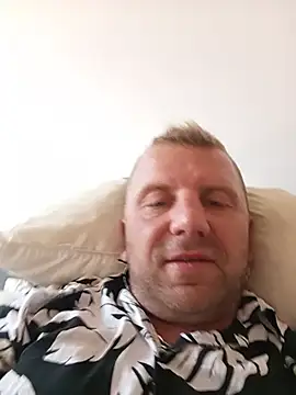 Michangelles stripchat live cam model