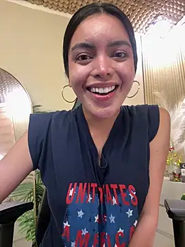 TS-SimplyTheBest stripchat live cam model