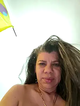 vikyadams stripchat live cam model