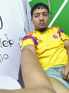 Itsdavidxxx stripchat live cam model