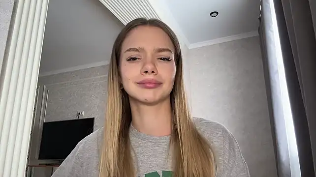 RethaBasich stripchat live cam model