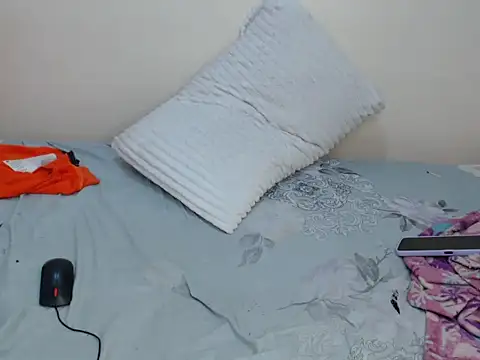 belinda_waridi stripchat live cam model