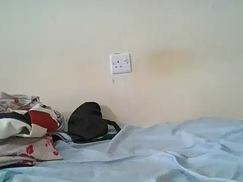Hornysmoker20 stripchat live cam model