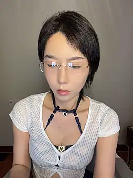 nanako99 stripchat live cam model