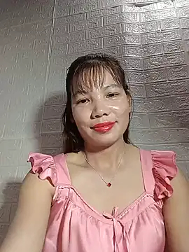 Gee_hot stripchat live cam model