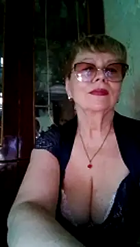 SophieBurns stripchat live cam model
