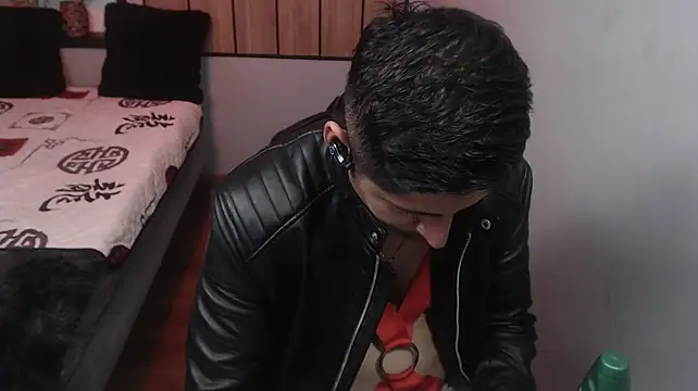 kevin_23_ stripchat live cam model