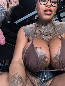 DarkDea stripchat live cam model