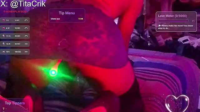 TUPtitaHot stripchat live cam model