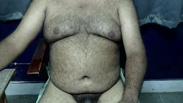 hairysubcub_70 stripchat live cam model