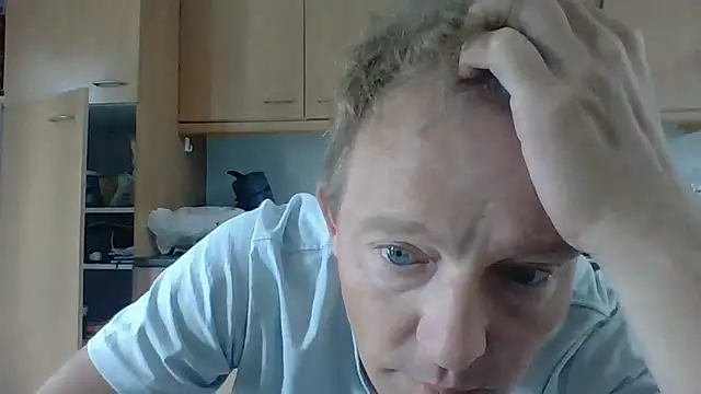 bertolini stripchat live cam model