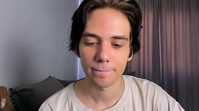 Zombde stripchat live cam model