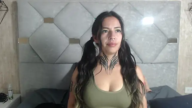Catarina_a stripchat live cam model