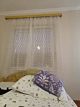 Mayci1984 stripchat live cam model