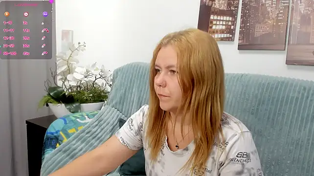 Dear_hollyy stripchat live cam model