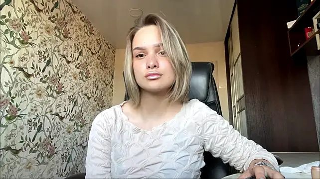 HarrietBunner stripchat live cam model