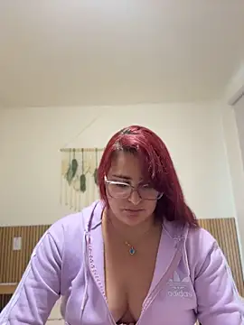ChloeeLaurent stripchat live cam model