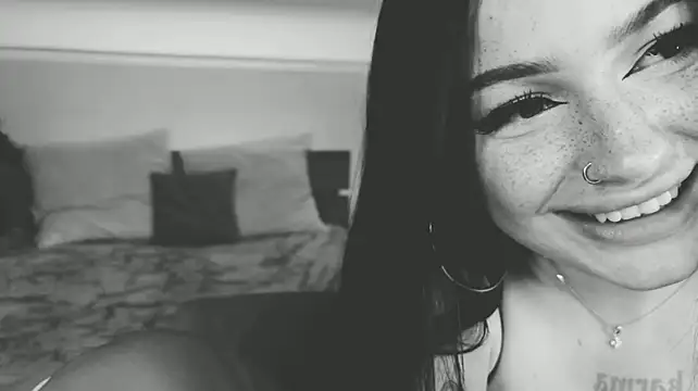 LisaaLiss stripchat live cam model
