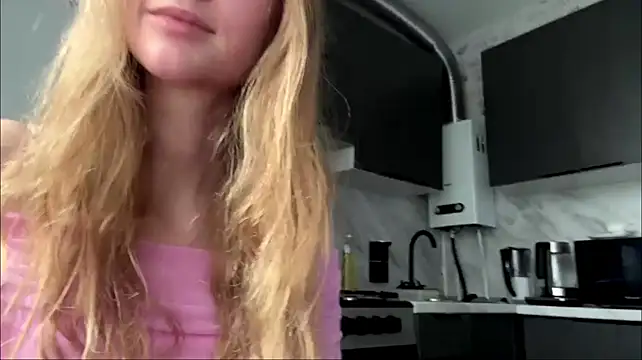 LuiseFurbeck stripchat live cam model