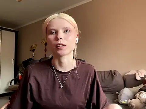 EdwinaDespres stripchat live cam model