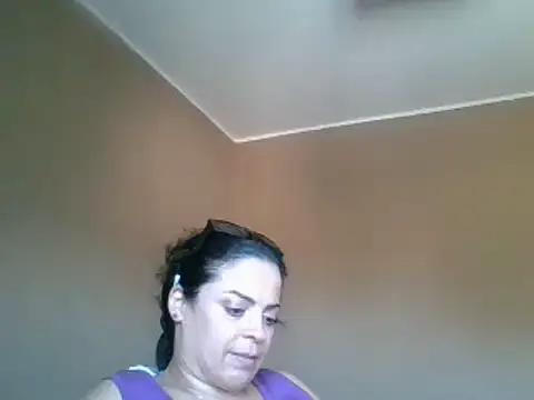 ITALIANASISIXX stripchat live cam model