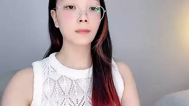 vera999- stripchat live cam model
