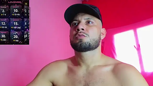 body_x29 stripchat live cam model