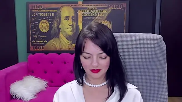 BellaRowan stripchat live cam model