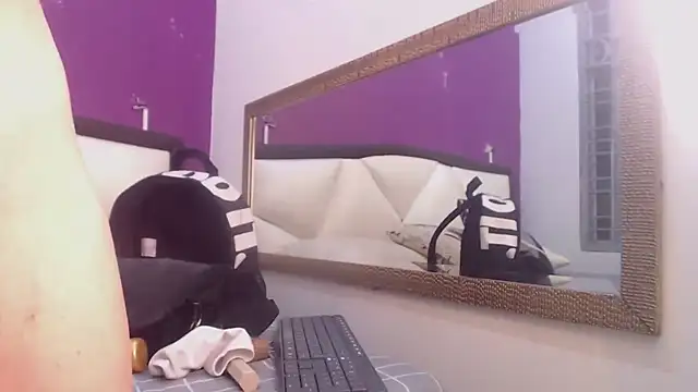 Cloe_Hanson stripchat live cam model