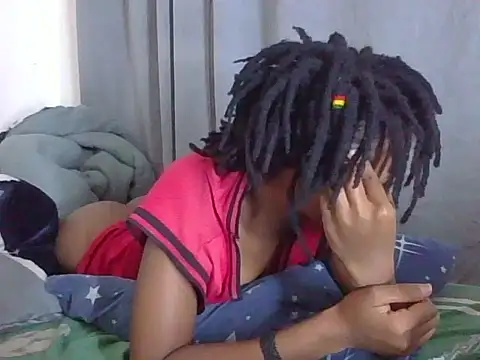 prettyshontel stripchat live cam model
