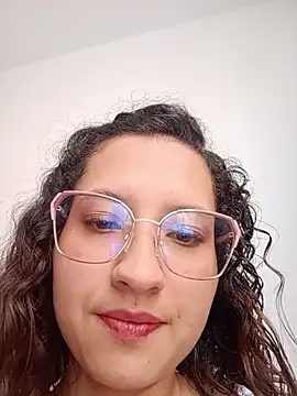 JustVeroo_ stripchat live cam model