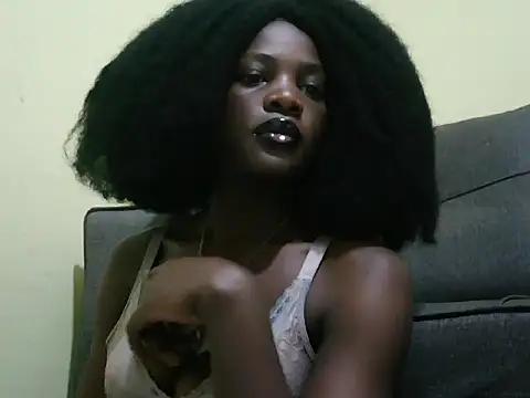 naughty_renny stripchat live cam model