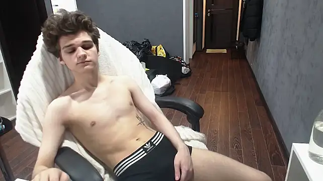 PeachTreee stripchat live cam model