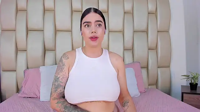 Pame-Miller stripchat live cam model
