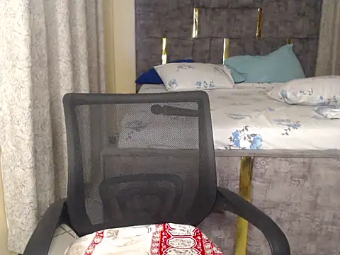 Booby_savage stripchat live cam model