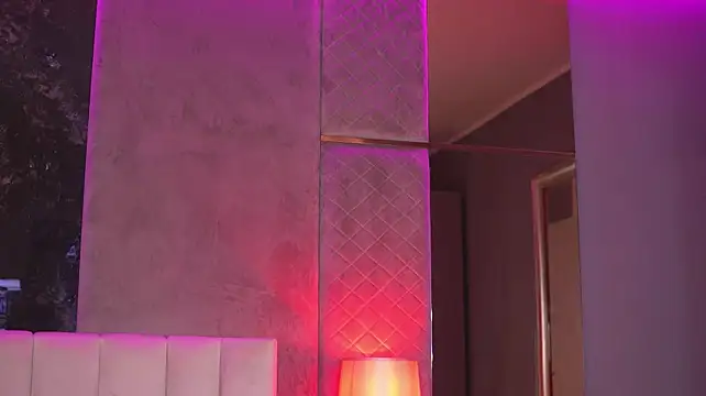 SelenaFrost stripchat live cam model