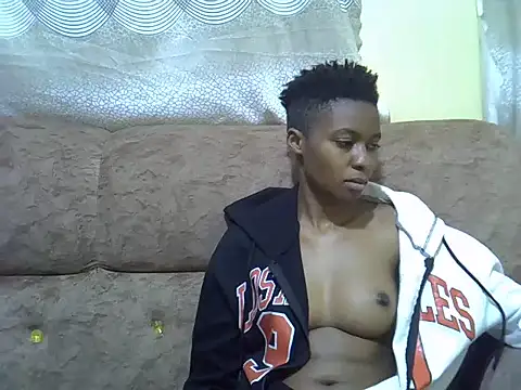 prettyy_joy stripchat live cam model