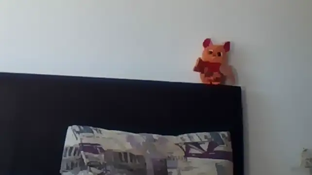 Ju-Hot stripchat live cam model