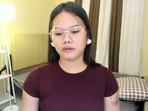 Seductive_terra stripchat live cam model