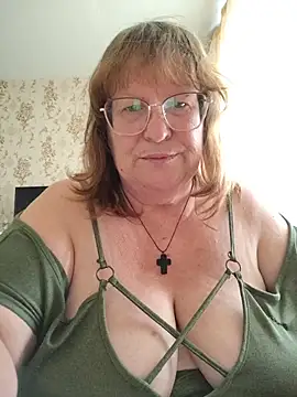 Sweet19-68 stripchat live cam model