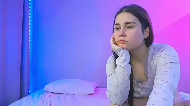 LucyMuur stripchat live cam model