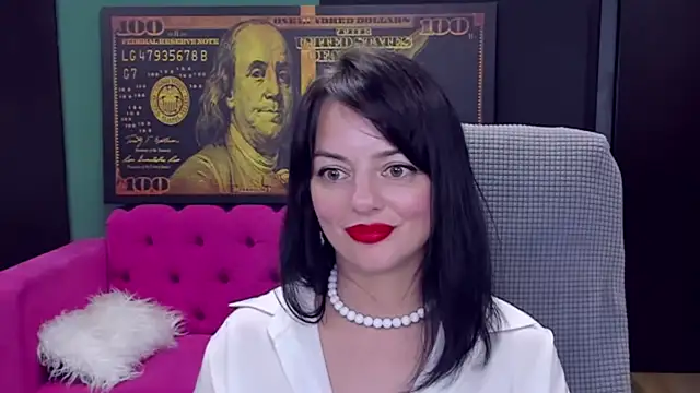 BellaRowan stripchat live cam model