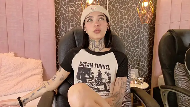 aa_lunit stripchat live cam model