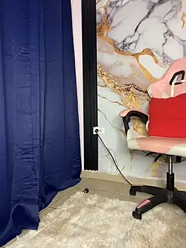 ariana_ec stripchat live cam model